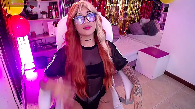 AliceWalker 11 online show from September 17, 2025, 8:21 pm