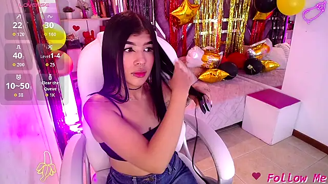 AliceWalker 11 online show from October 1, 2025, 8:15 pm