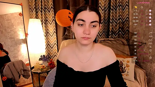 hannacheekss  online show from October 23, 2025, 2:11 am