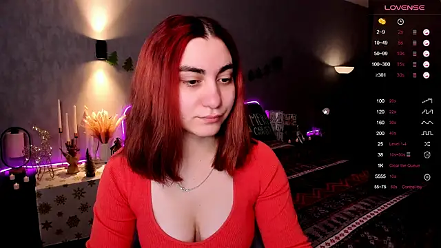 hannacheekss  online show from December 19, 2025, 2:07 am