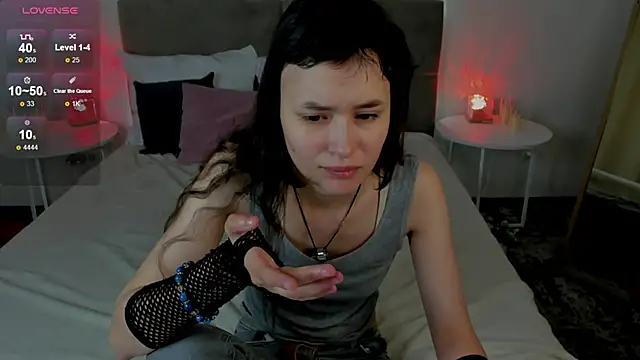 Emily Strikeee online show from October 12, 2025, 10:03 am