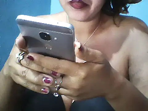 layanah12 online show from February 14, 2025, 3:33 am