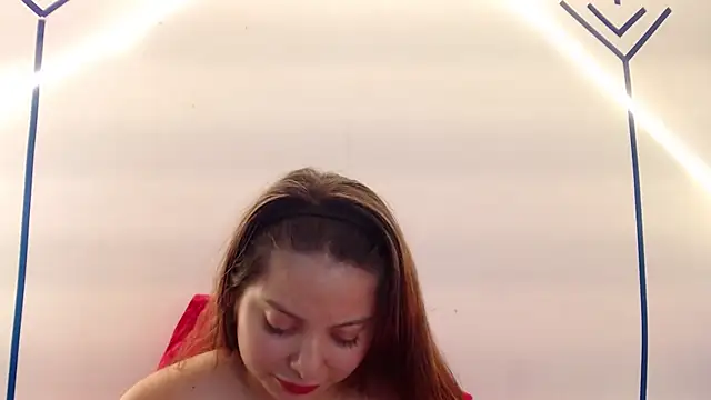 Emawalker  online show from March 7, 2025, 6:22 pm