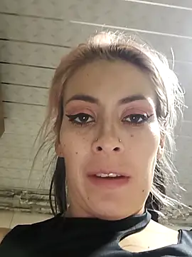 Tefannyy  online show from February 6, 2026, 1:43 am