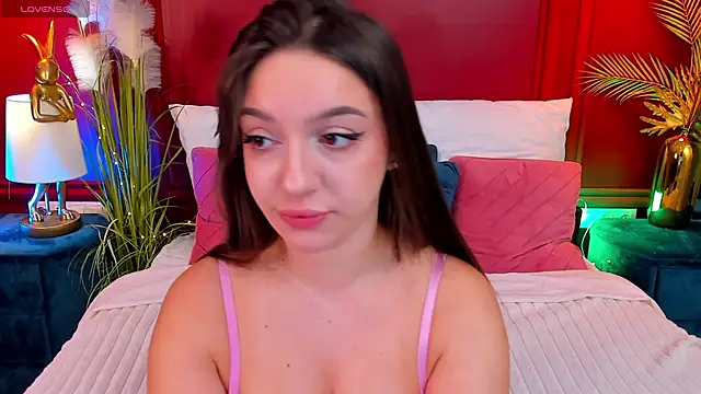 GiaCale online show from November 9, 2025, 6:33 am