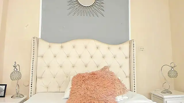 Snapshot of Ambar_Collingg chatting on January 27, 2025, 7:03 pm Ambar Collingg online show from January 27, 2025, 7:03 pm