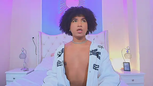 Snapshot of Ambar_Collingg chatting on October 21, 2025, 3:51 am Ambar Collingg online show from October 21, 2025, 3:51 am