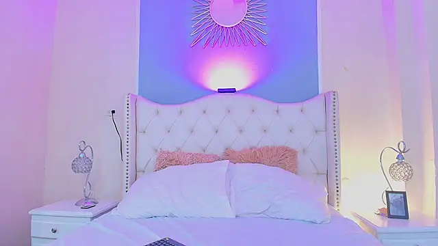 Snapshot of Ambar_Collingg chatting on October 21, 2025, 3:57 pm Ambar Collingg online show from October 21, 2025, 3:57 pm