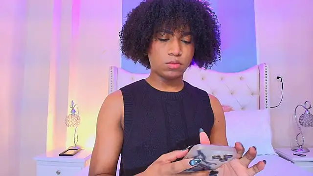 Snapshot of Ambar_Collingg chatting on November 5, 2025, 1:22 pm Ambar Collingg online show from November 5, 2025, 1:22 pm