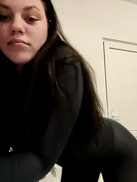 Snapshot of leeya_lee chatting on January 18, 2025, 10:06 pm leeya lee online show from January 18, 2025, 10:06 pm