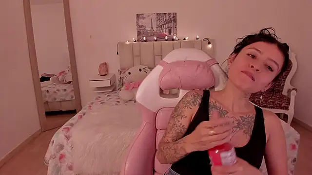 yenny garcia online show from February 11, 2026, 6:24 pm