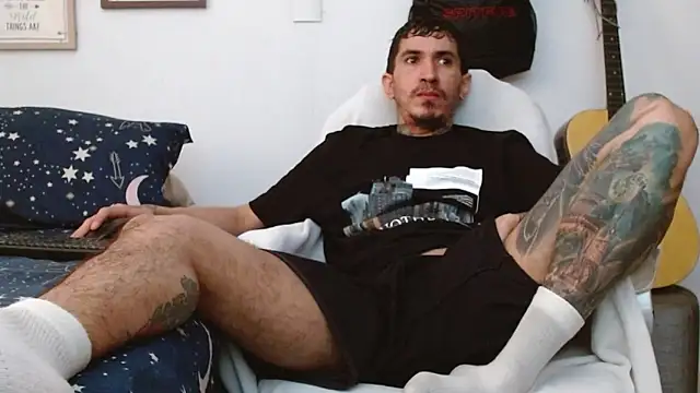 Snapshot of IaDoherty chatting on October 7, 2025, 7:44 pm IaDoherty online show from October 7, 2025, 7:44 pm