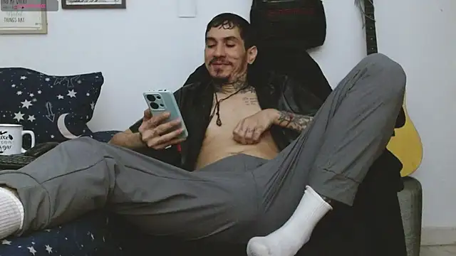 Snapshot of IaDoherty chatting on October 15, 2025, 9:31 am IaDoherty online show from October 15, 2025, 9:31 am