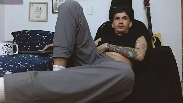 Snapshot of IaDoherty chatting on October 22, 2025, 3:40 am IaDoherty online show from October 22, 2025, 3:40 am