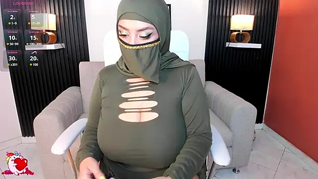 cloe sirena online show from October 3, 2025, 2:03 pm