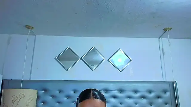 EileenBenzon online show from March 26, 2026, 3:39 pm