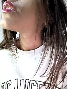 Snapshot of Cositarica_69 chatting on November 7, 2025, 2:44 am Cositarica 69 online show from November 7, 2025, 2:44 am