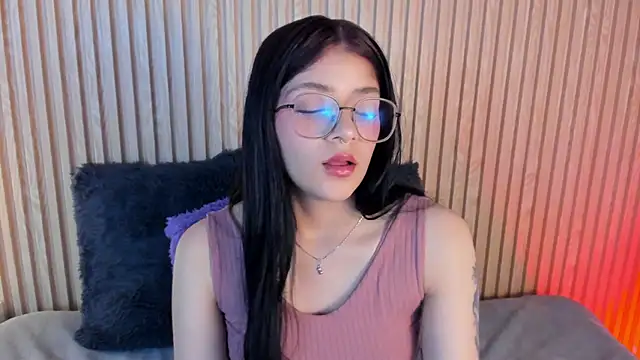 lana dol online show from October 13, 2025, 1:11 pm