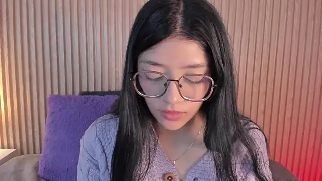 lana dol online show from November 18, 2025, 1:04 pm