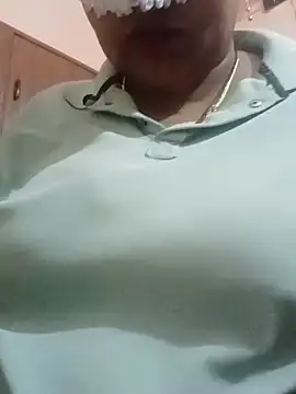 Snapshot of seemi_bhabhi chatting on February 5, 2025, 12:42 am seemi bhabhi online show from February 5, 2025, 12:42 am