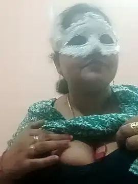 Snapshot of seemi_bhabhi chatting on February 20, 2025, 2:35 pm seemi bhabhi online show from February 20, 2025, 2:35 pm