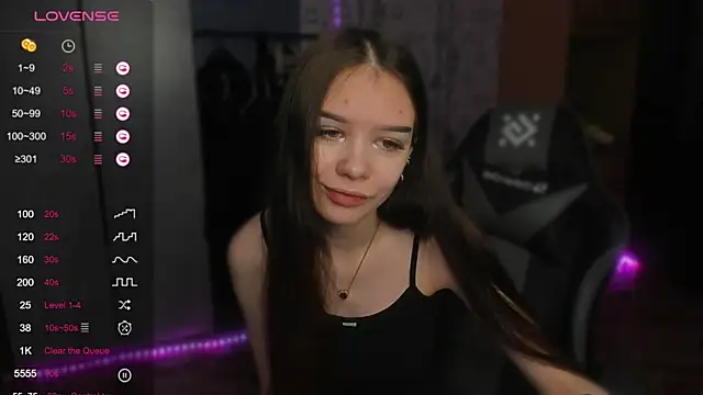 Snapshot of SweetyDeviliya chatting on November 17, 2025, 9:26 am SweetyDeviliya online show from November 17, 2025, 9:26 am