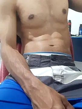 Snapshot of bbehemothh chatting on October 6, 2025, 10:29 pm bbehemothh online show from October 6, 2025, 10:29 pm