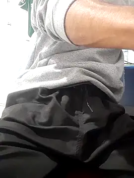 Snapshot of bbehemothh chatting on November 21, 2025, 11:31 am bbehemothh online show from November 21, 2025, 11:31 am