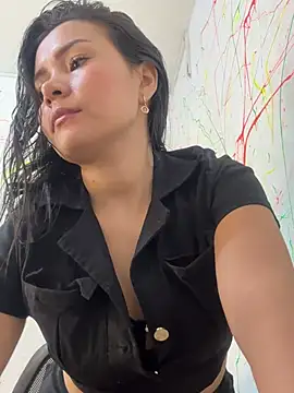 Snapshot of Rousse_blue chatting on March 18, 2025, 6:14 am Rousse blue online show from March 18, 2025, 6:14 am