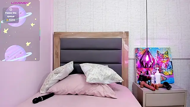 shelbystetson online show from September 12, 2025, 2:11 am