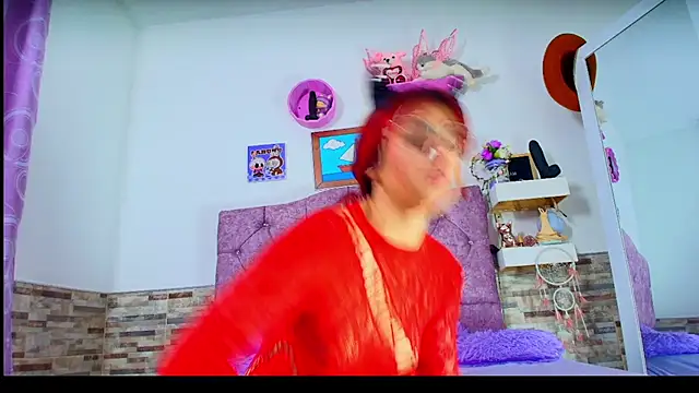 Melannytaylor online show from December 3, 2025, 7:56 pm