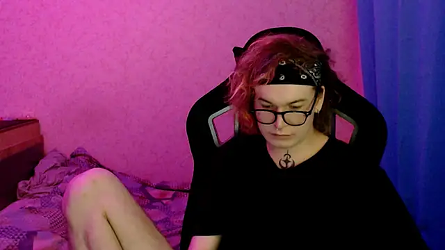 Steve Mi online show from November 6, 2025, 5:03 pm