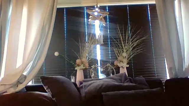 DevilsAngel13 online show from November 26, 2025, 8:48 am