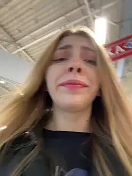 Snapshot of Sunny___Bunny chatting on October 7, 2025, 8:11 am Sunny Bunny online show from October 7, 2025, 8:11 am