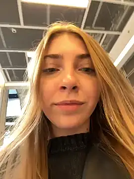 Snapshot of Sunny___Bunny chatting on October 19, 2025, 12:17 pm Sunny Bunny online show from October 19, 2025, 12:17 pm