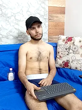 Snapshot of sebas_mds chatting on March 21, 2025, 3:46 pm sebas mds online show from March 21, 2025, 3:46 pm