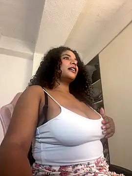 Snapshot of Michel_Jones chatting on November 14, 2025, 4:44 am Michel Jones online show from November 14, 2025, 4:44 am