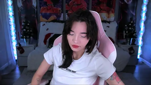 as1an girlfriend online show from December 22, 2025, 6:21 am