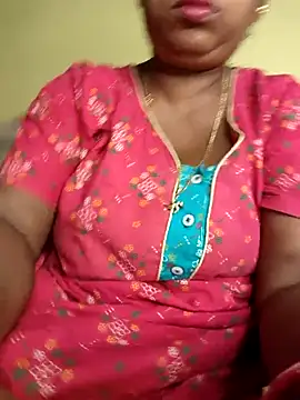 Snapshot of tinabhabhi chatting on October 17, 2025, 10:40 am tinabhabhi online show from October 17, 2025, 10:40 am