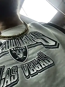 Ozomitro online show from October 6, 2025, 7:44 pm