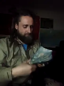 Ozomitro online show from February 2, 2026, 9:02 pm