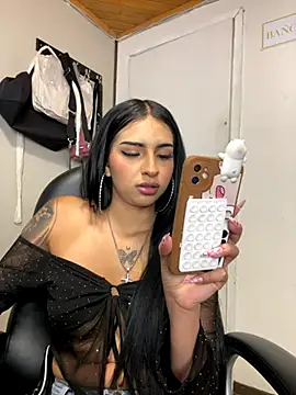 Hilary pinkk online show from October 25, 2025, 1:57 am