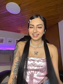 Hilary pinkk online show from June 21, 2026, 1:30 am