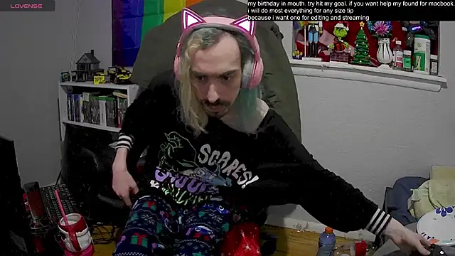 tallnerdyguy online show from February 1, 2025, 3:52 am