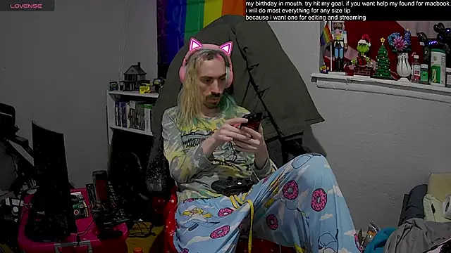 tallnerdyguy online show from February 4, 2025, 2:07 am