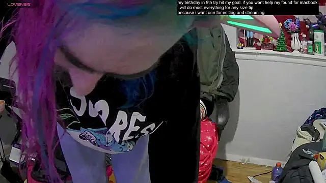 tallnerdyguy online show from February 12, 2025, 2:24 am