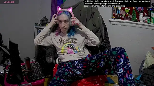 tallnerdyguy online show from February 13, 2025, 2:45 am