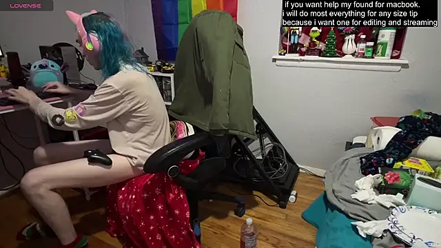 tallnerdyguy online show from March 10, 2025, 4:17 am