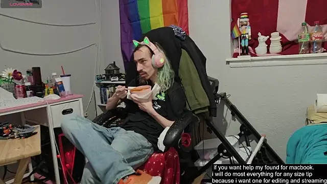 tallnerdyguy online show from September 14, 2025, 2:00 am