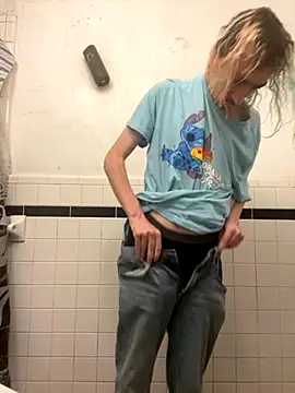 tallnerdyguy online show from September 23, 2025, 9:18 pm